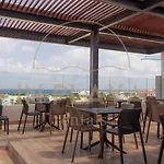 Private Room In Top Location 100Mb Condo Ipana